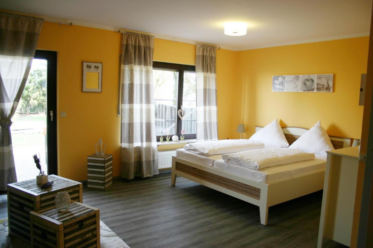 Gaestehaeuser Kappelmuehle Grunstadt Room photo